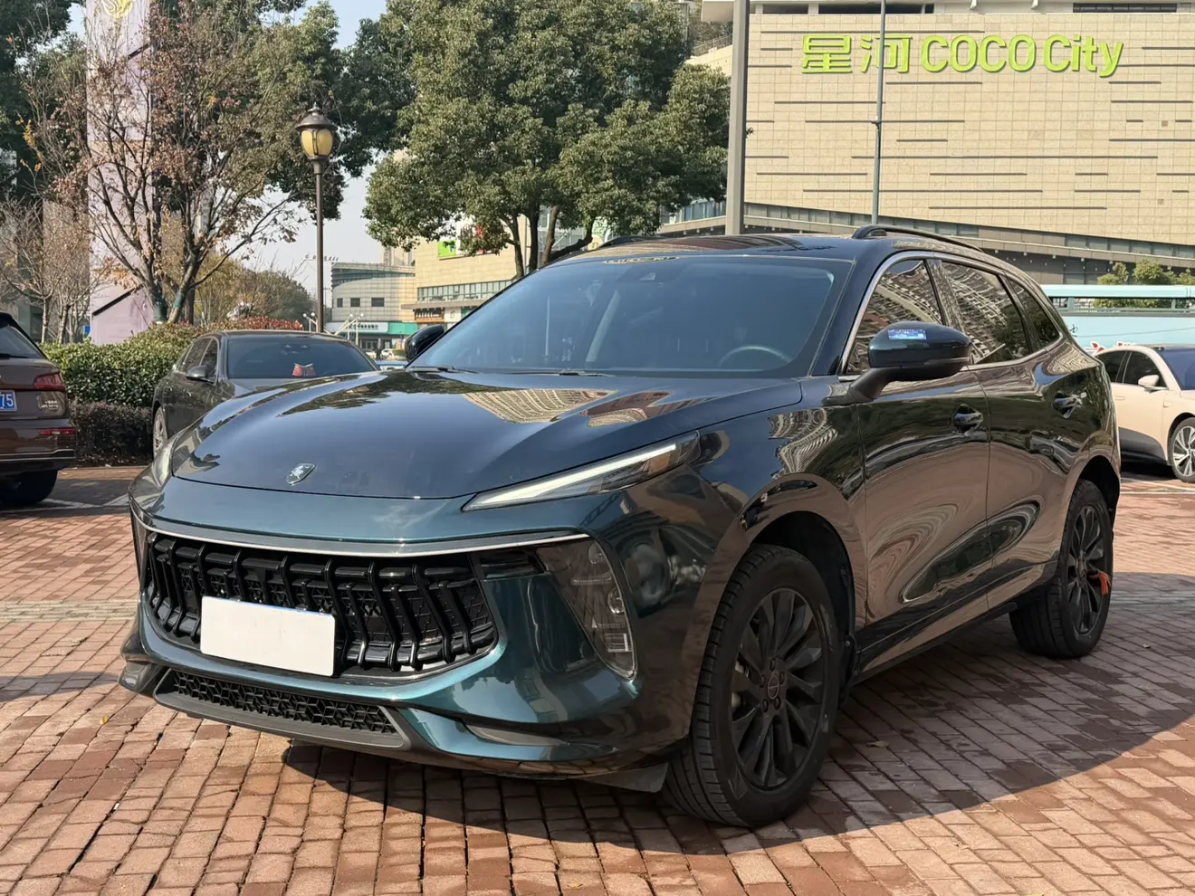 Forthing Fengxing T5  из Китая