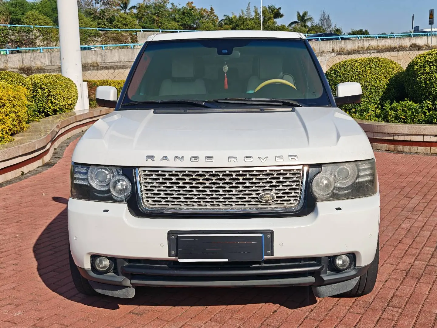Land Rover Range rover  из Китая