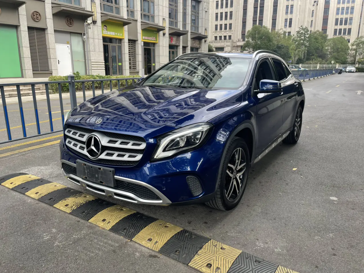Mercedes-Benz GLA  из Китая