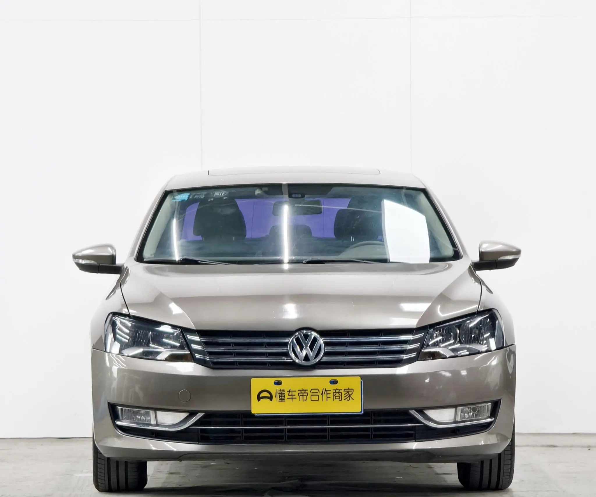 Volkswagen Passat  из Китая