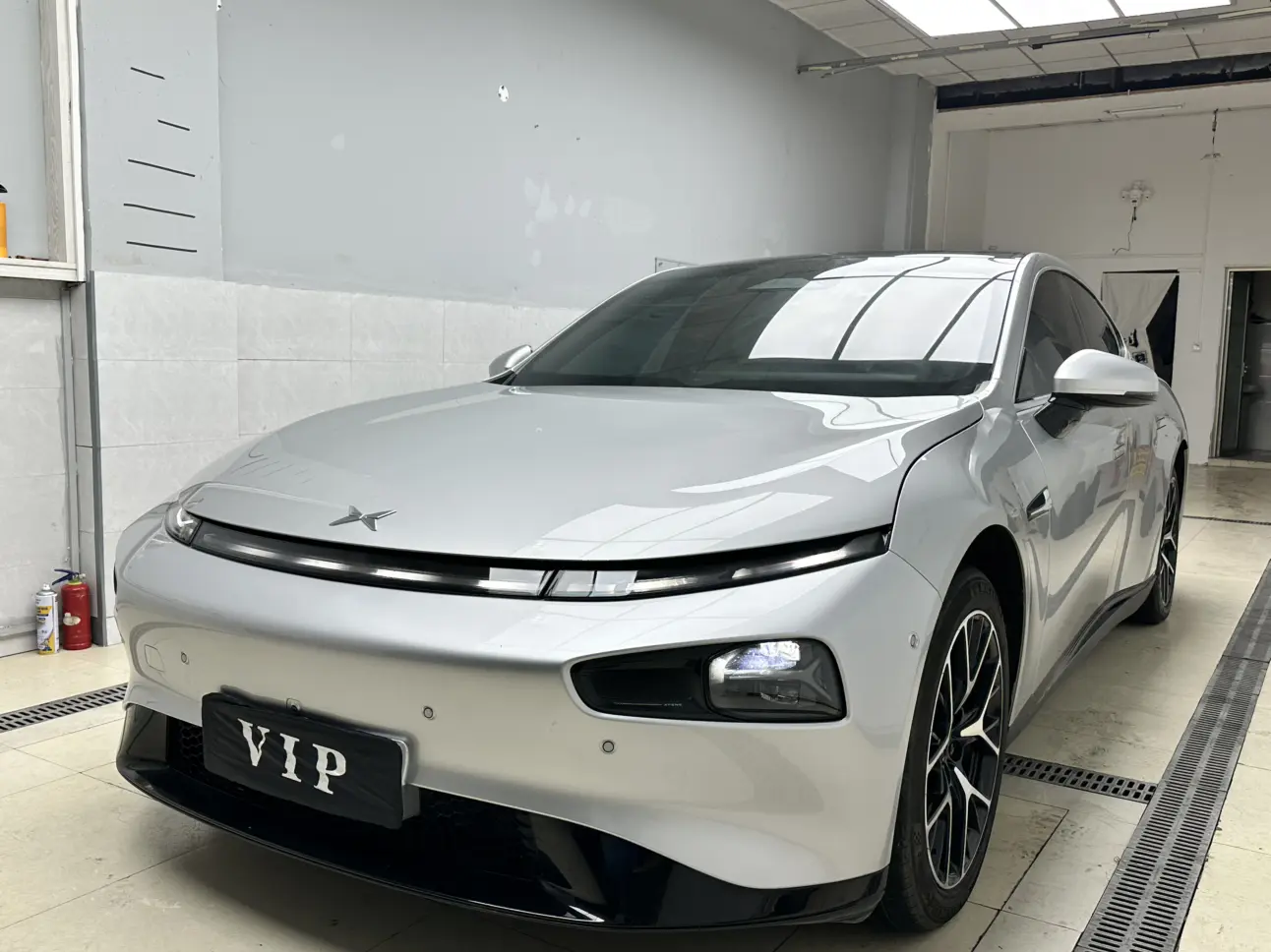 Xpeng P7  из Китая