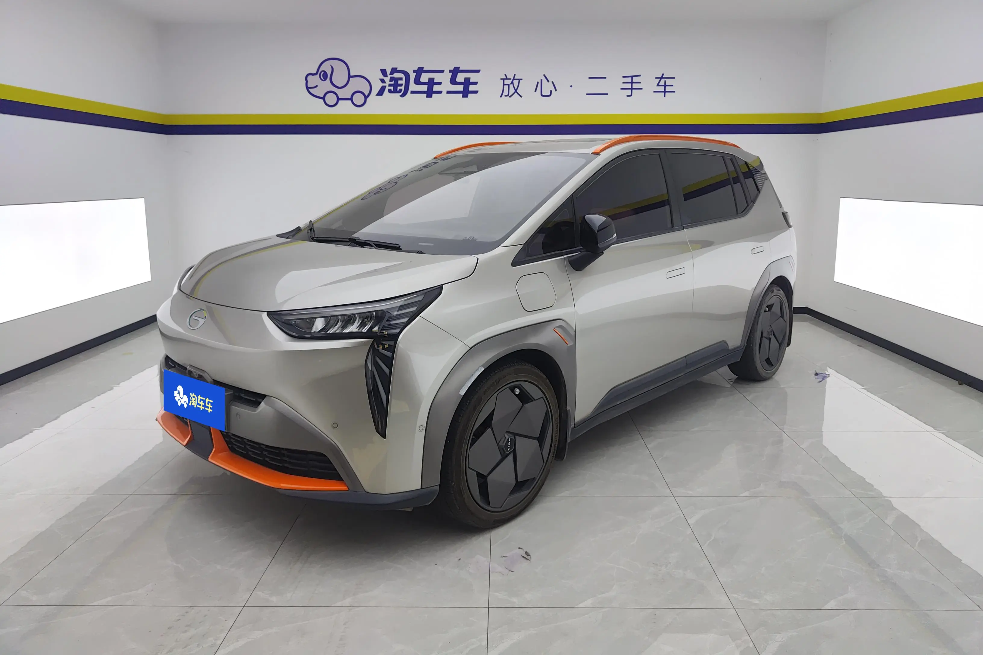 AION Y  из Китая