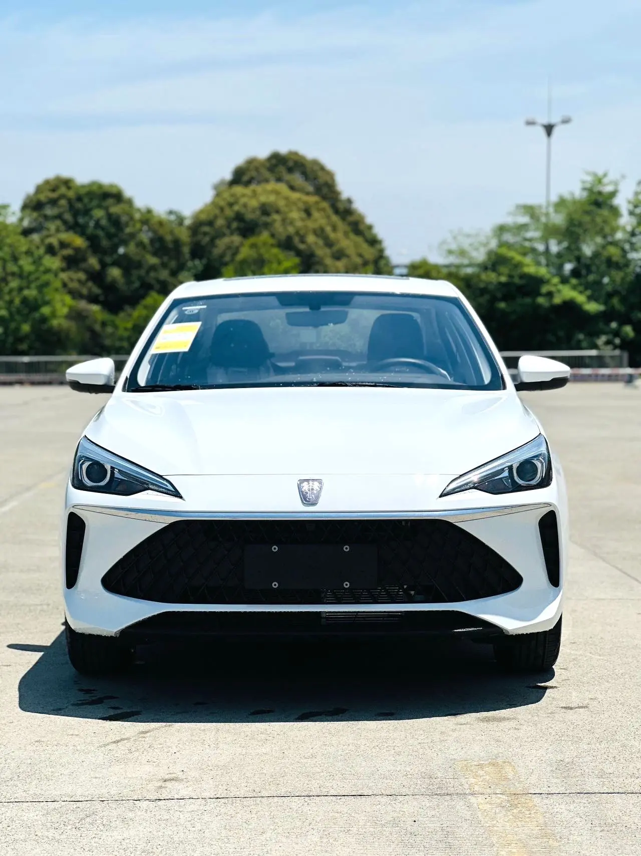 Roewe i5  из Китая