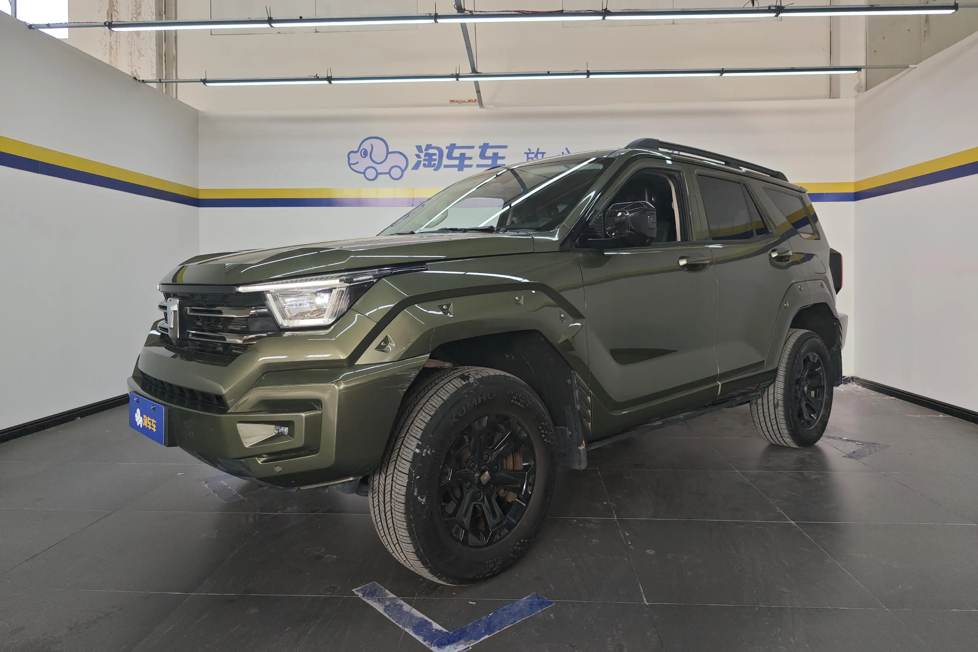 Tank 400 Hi4-T  из Китая