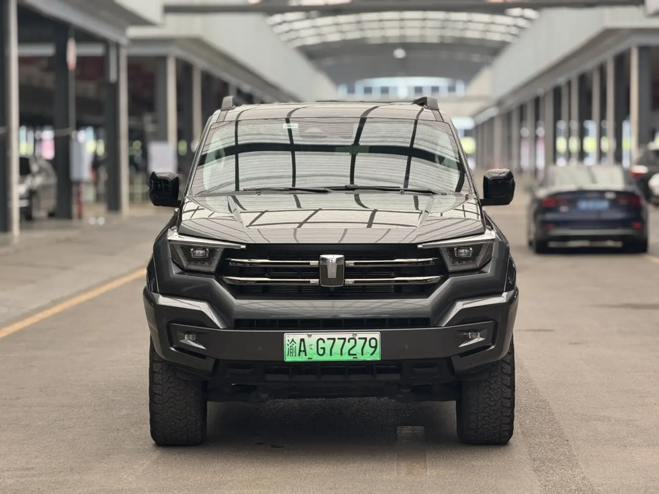 Tank 400 Hi4-T  из Китая