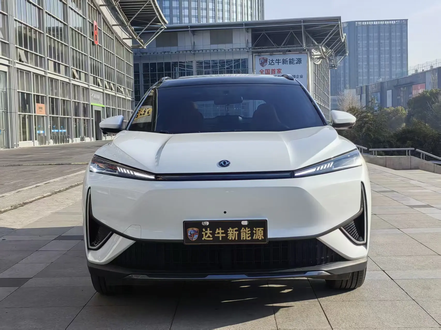 Dongfeng Fengshen L7 EV  из Китая