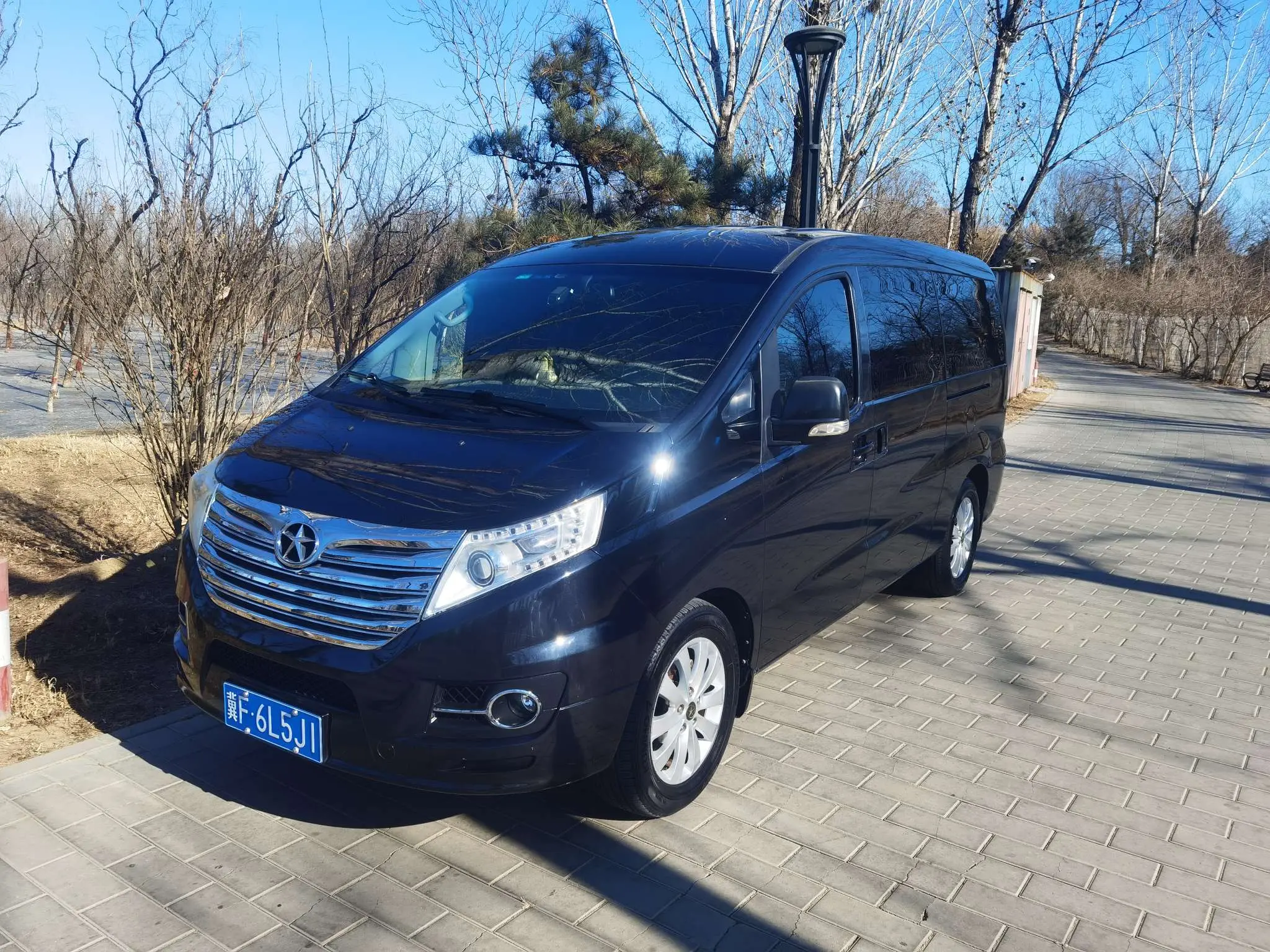 Jiangxi Ruifeng M5  из Китая