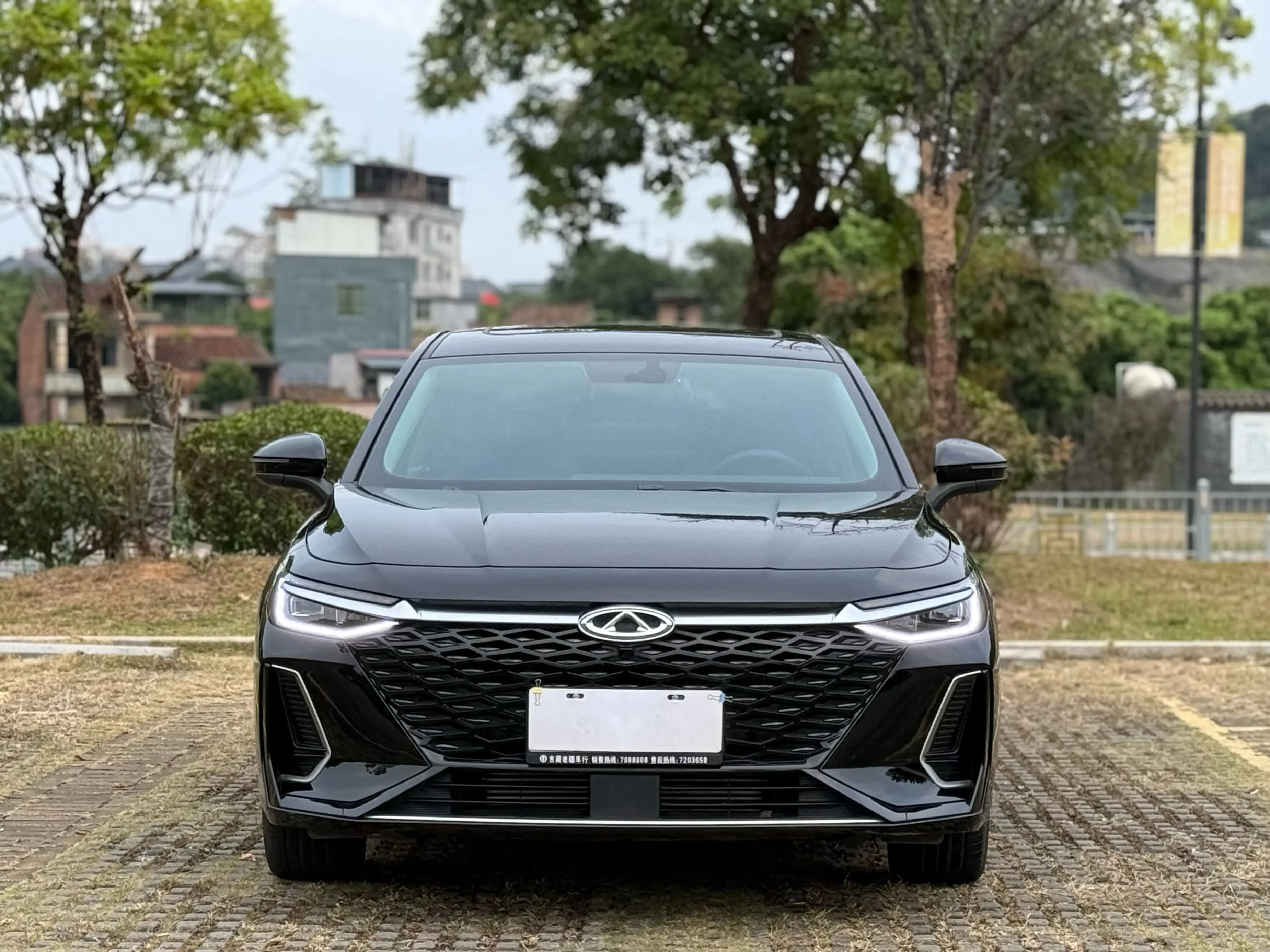 Chery Arrizo 8  из Китая