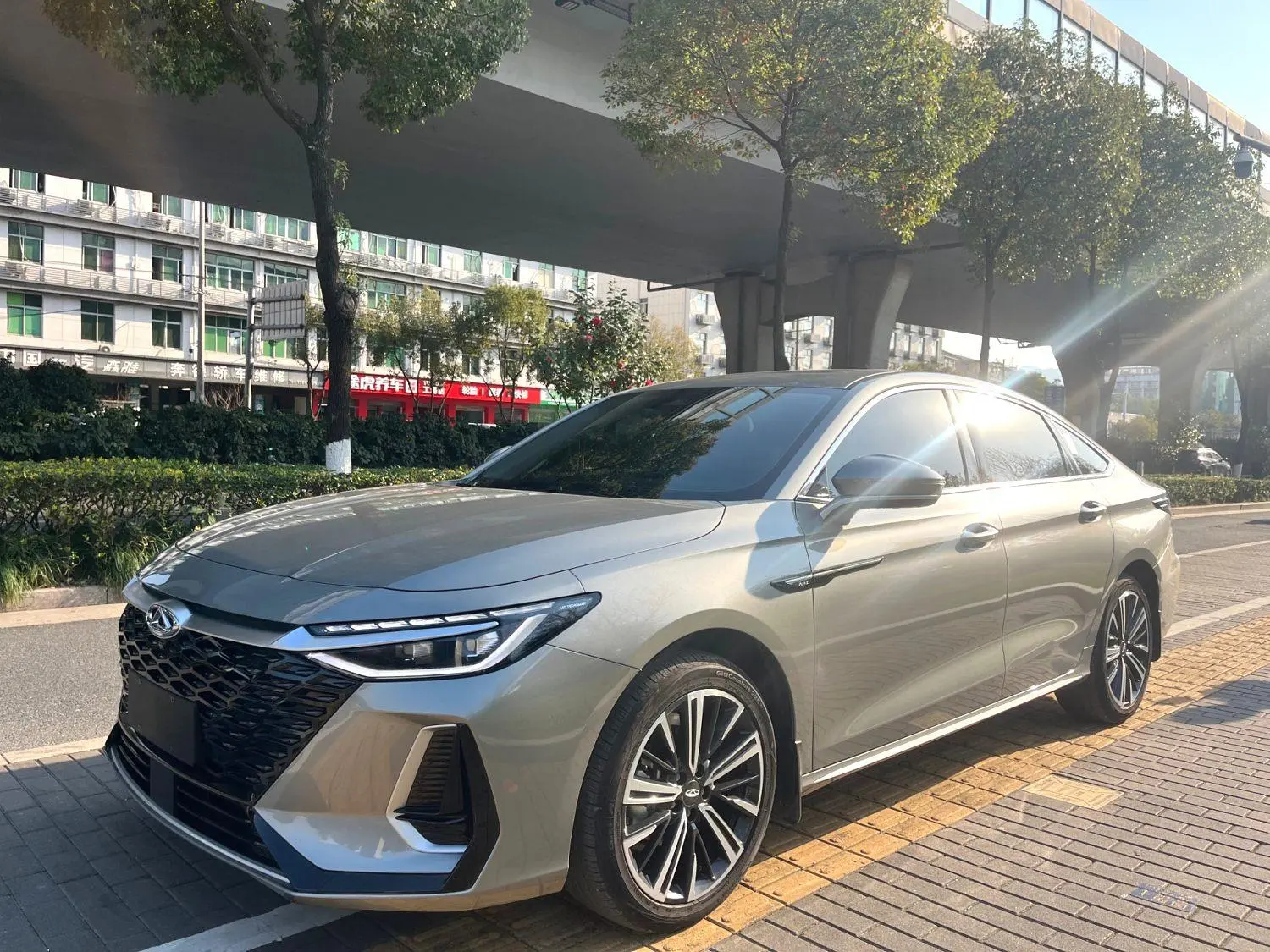 Chery Arrizo 8  из Китая