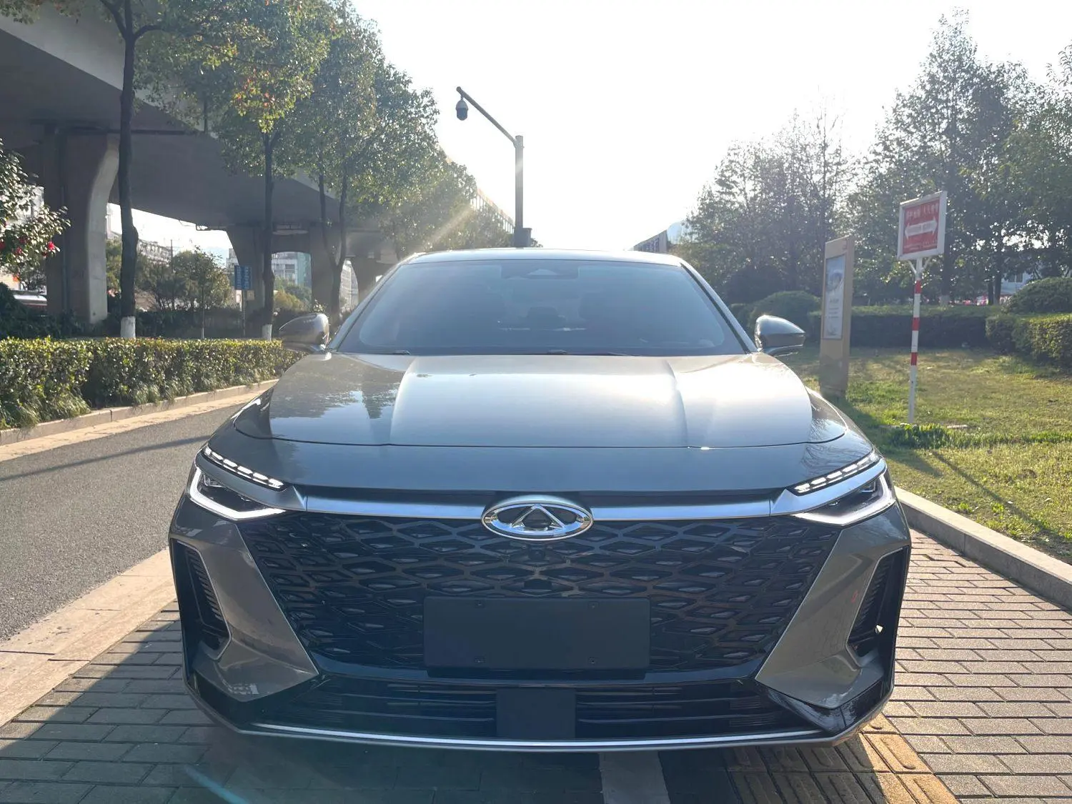 Chery Arrizo 8  из Китая