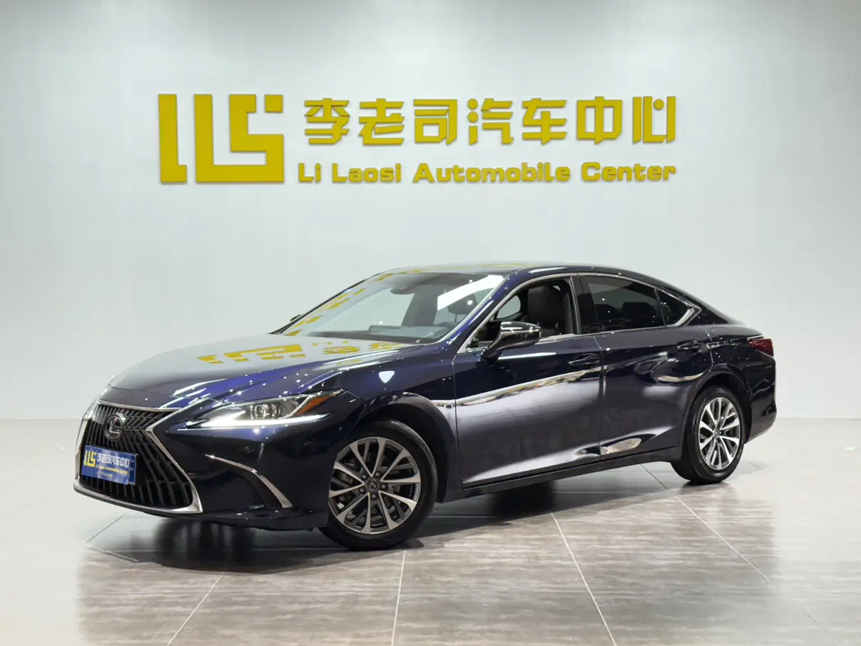Lexus ES  из Китая