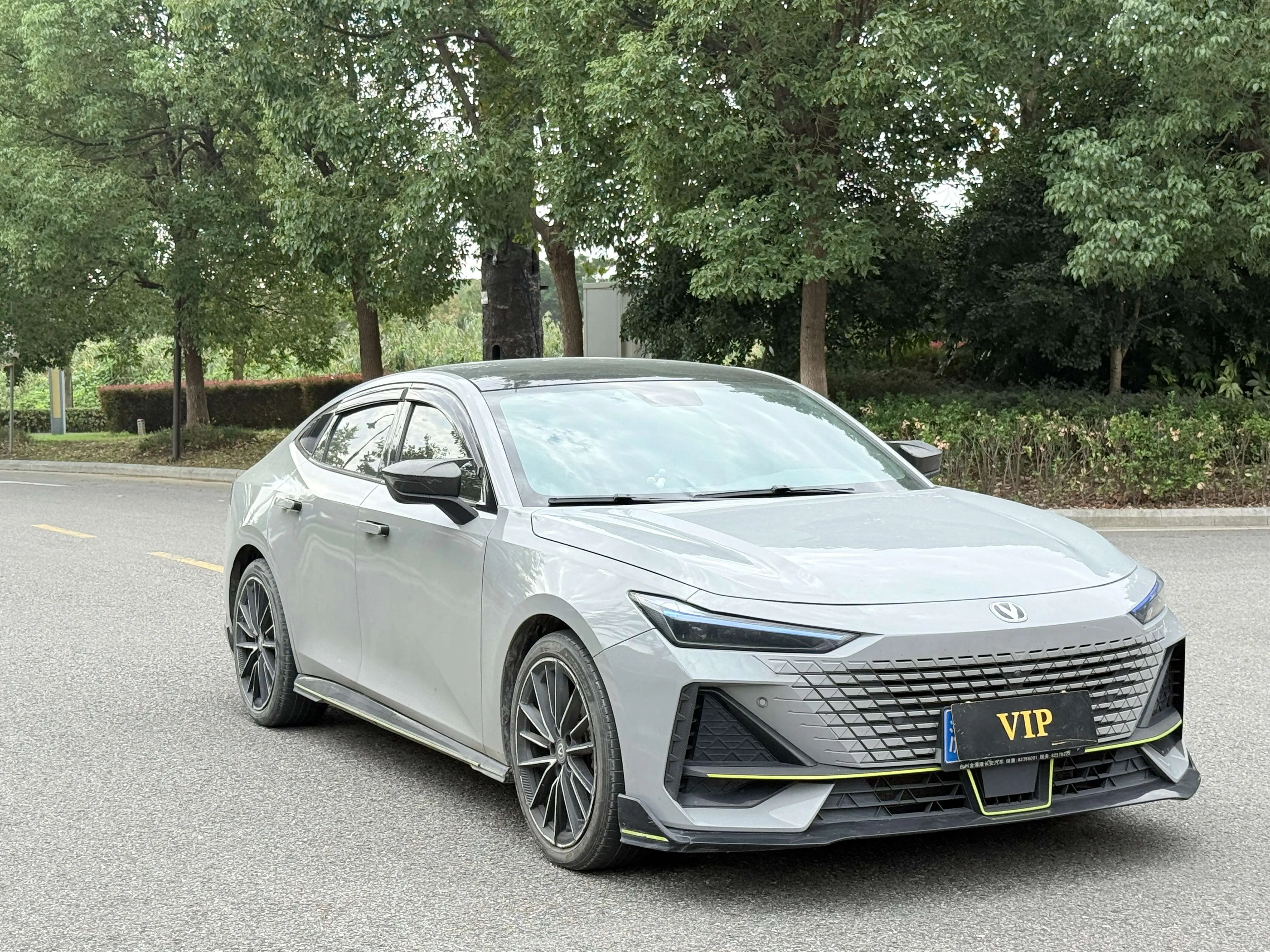 Changan UNI-V  из Китая