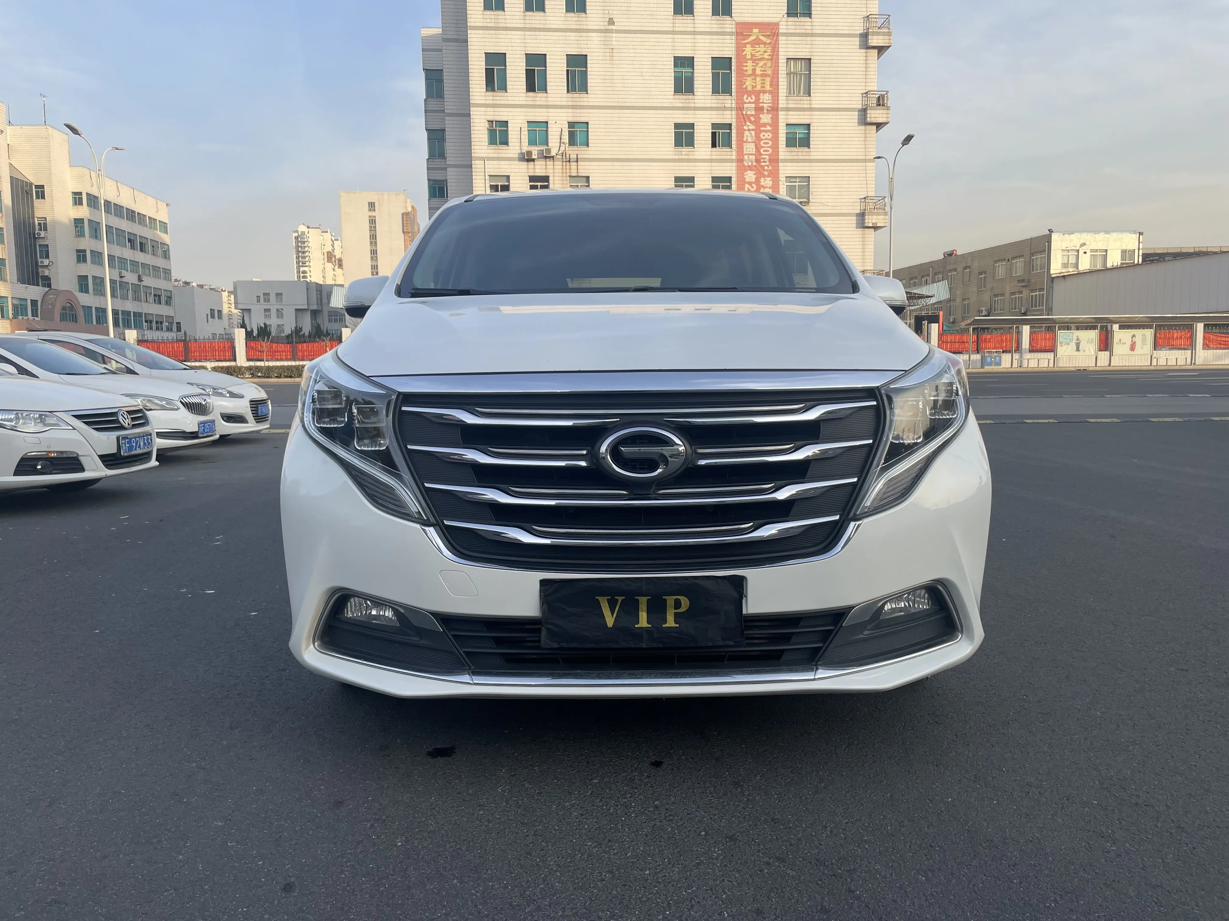 GAC Trumpchi M8  из Китая