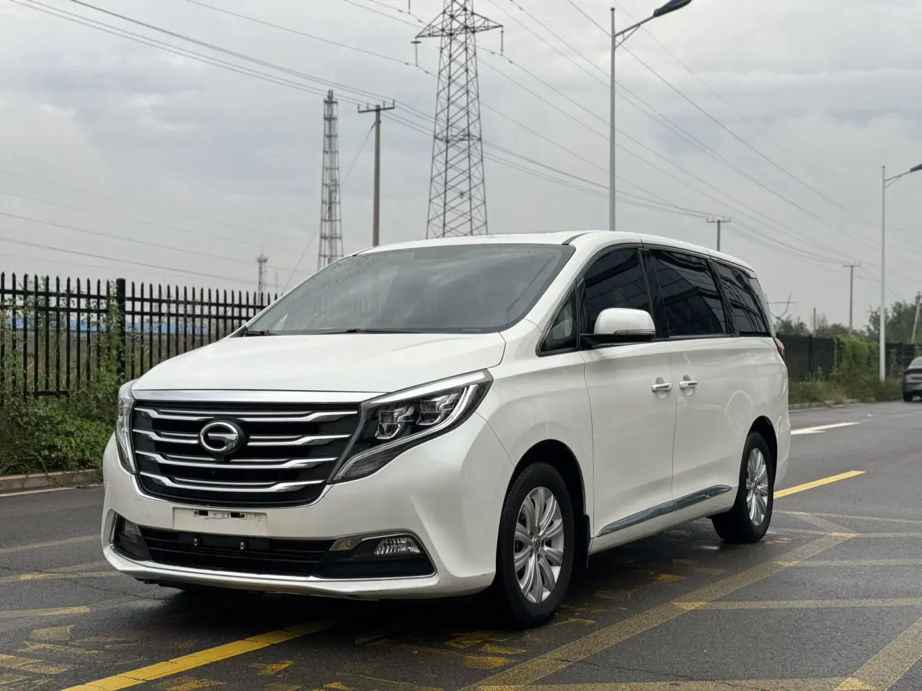 GAC Trumpchi M8  из Китая