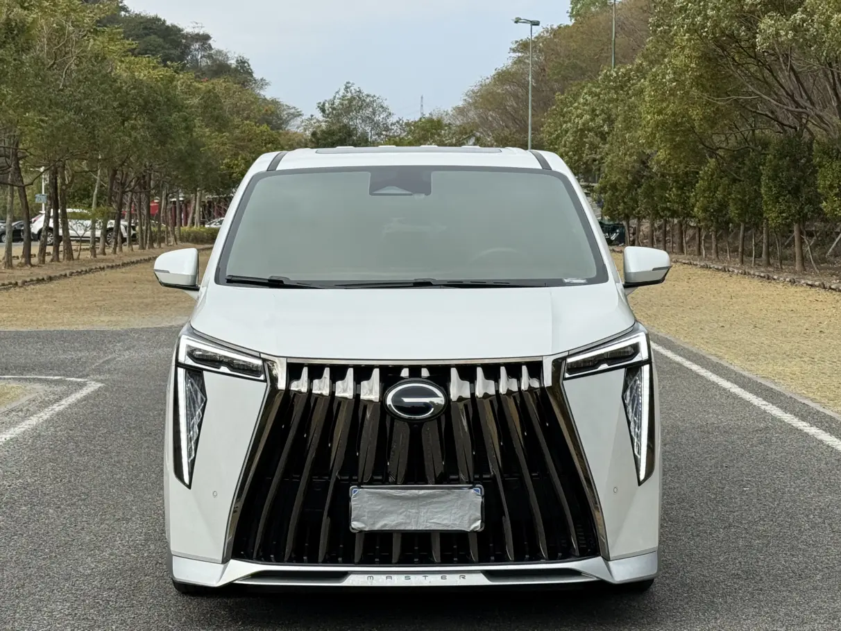 GAC Trumpchi M8  из Китая