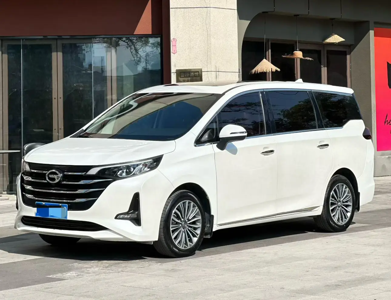 GAC Trumpchi M6  из Китая