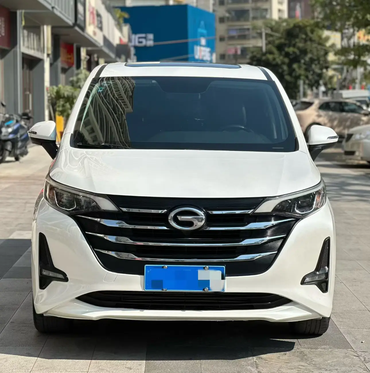 GAC Trumpchi M6  из Китая