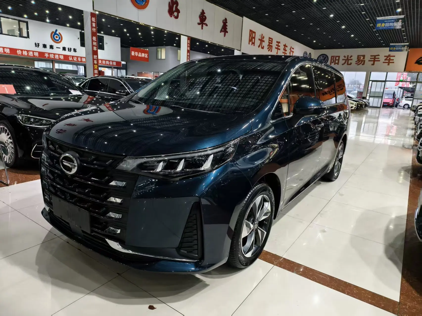 GAC Trumpchi M6  из Китая