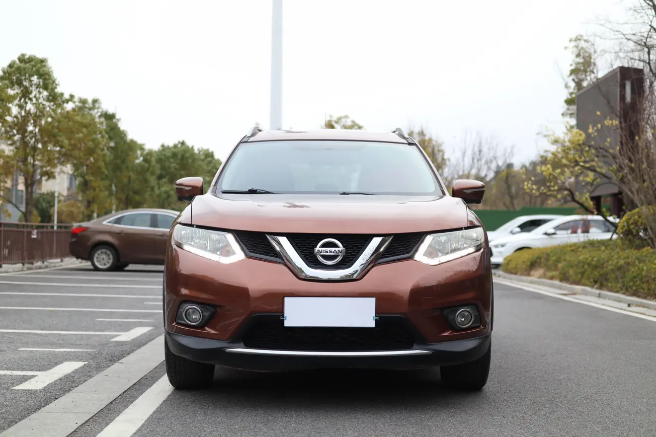 Nissan X-Trail (Qijun)  из Китая