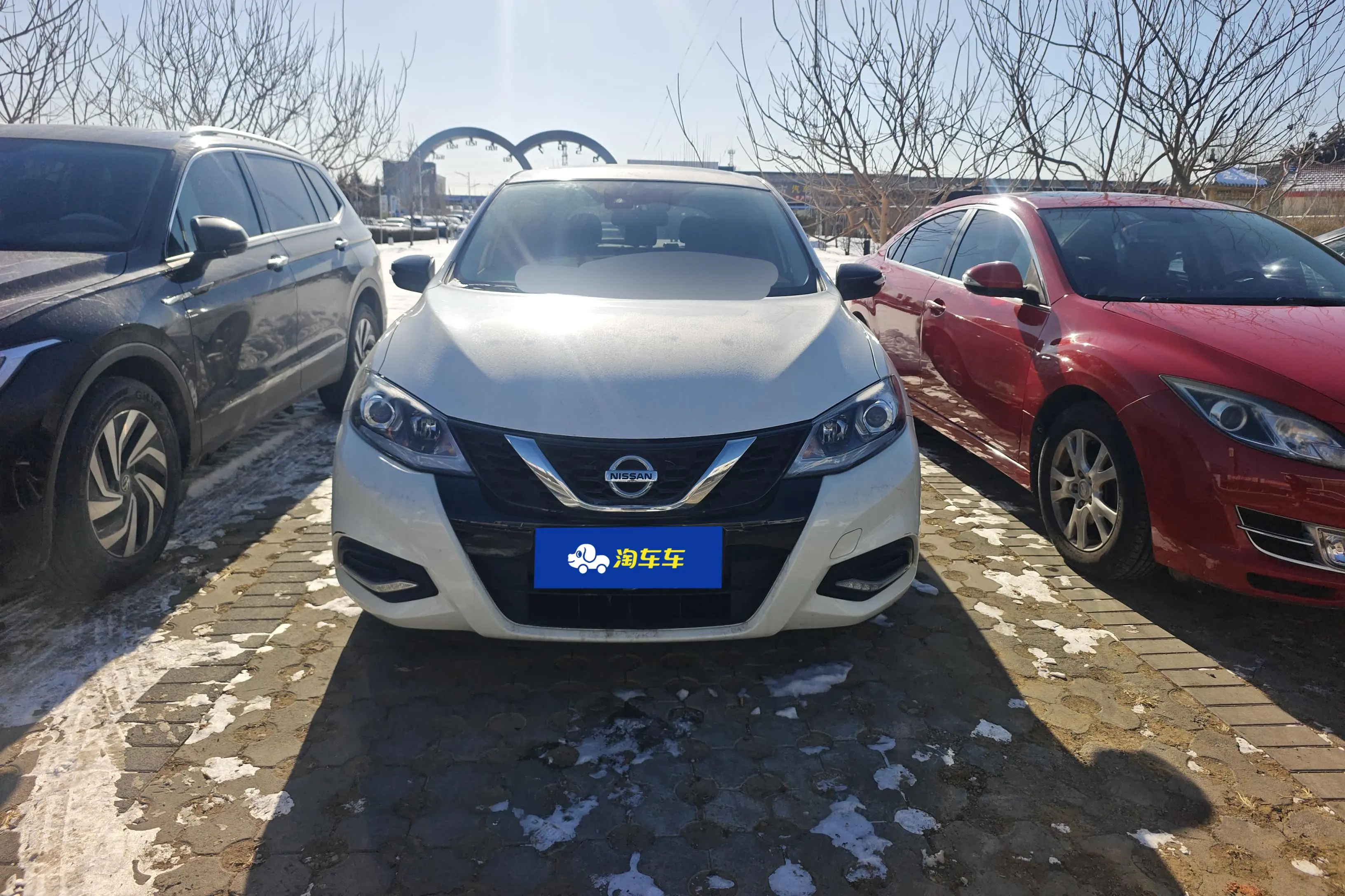 Nissan Tiida  из Китая