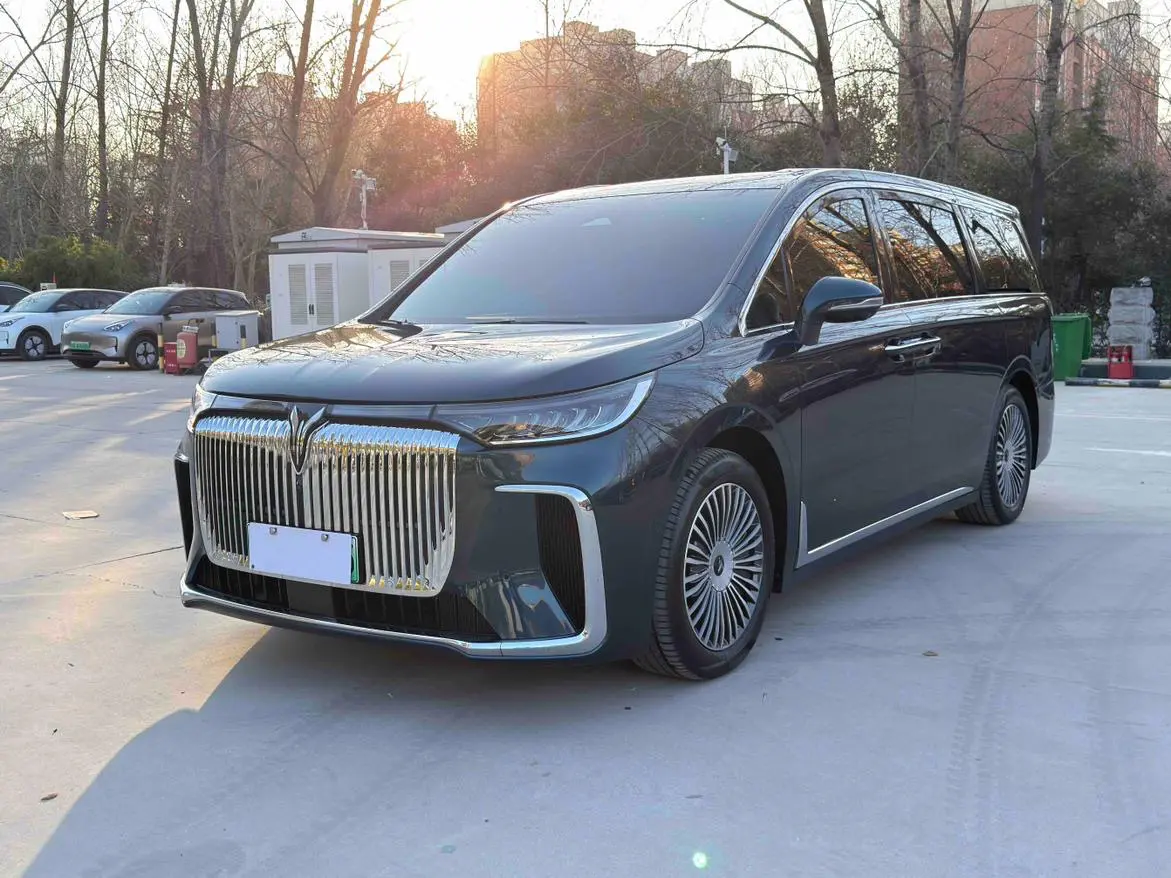 Voyah Lantu Dreamer PHEV  из Китая