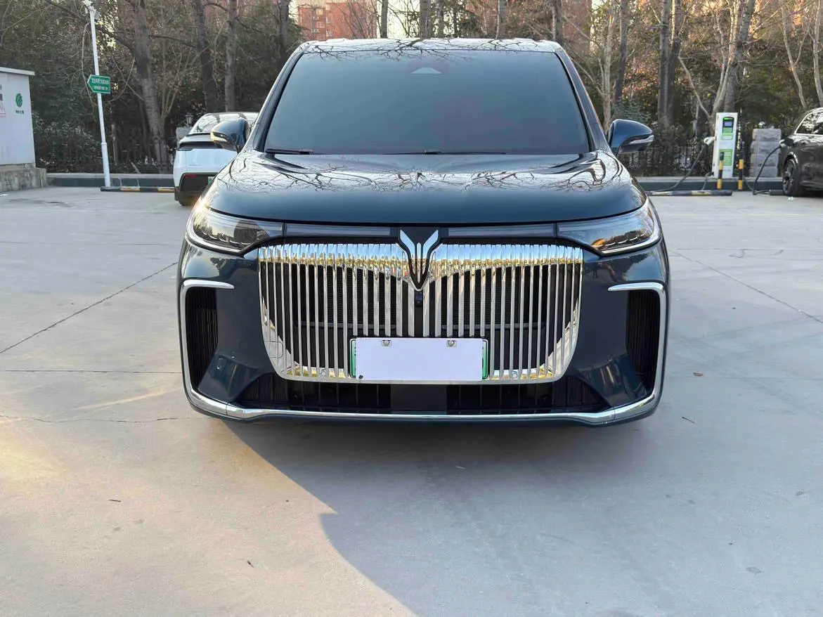 Voyah Lantu Dreamer PHEV  из Китая