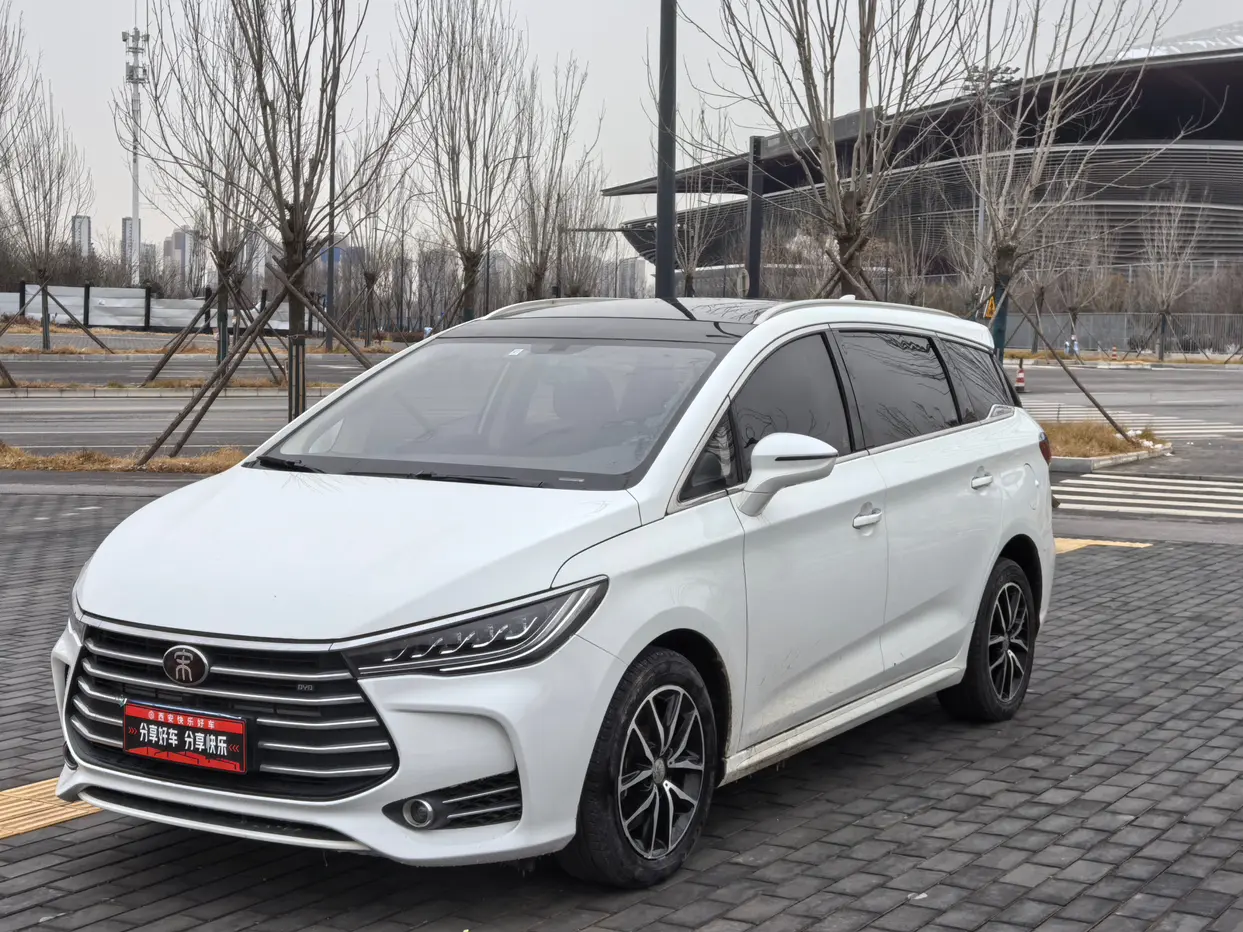 BYD Song MAX  из Китая