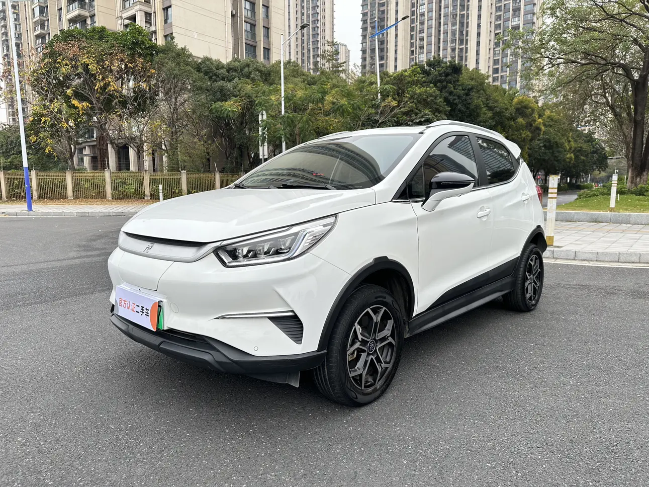 BYD Yuan Pro  из Китая