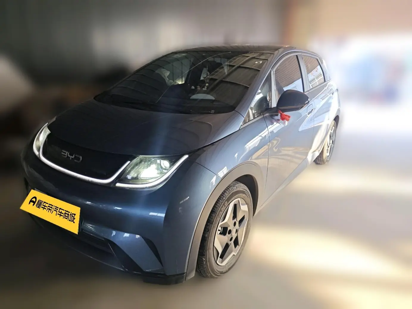 BYD Dolphin  из Китая