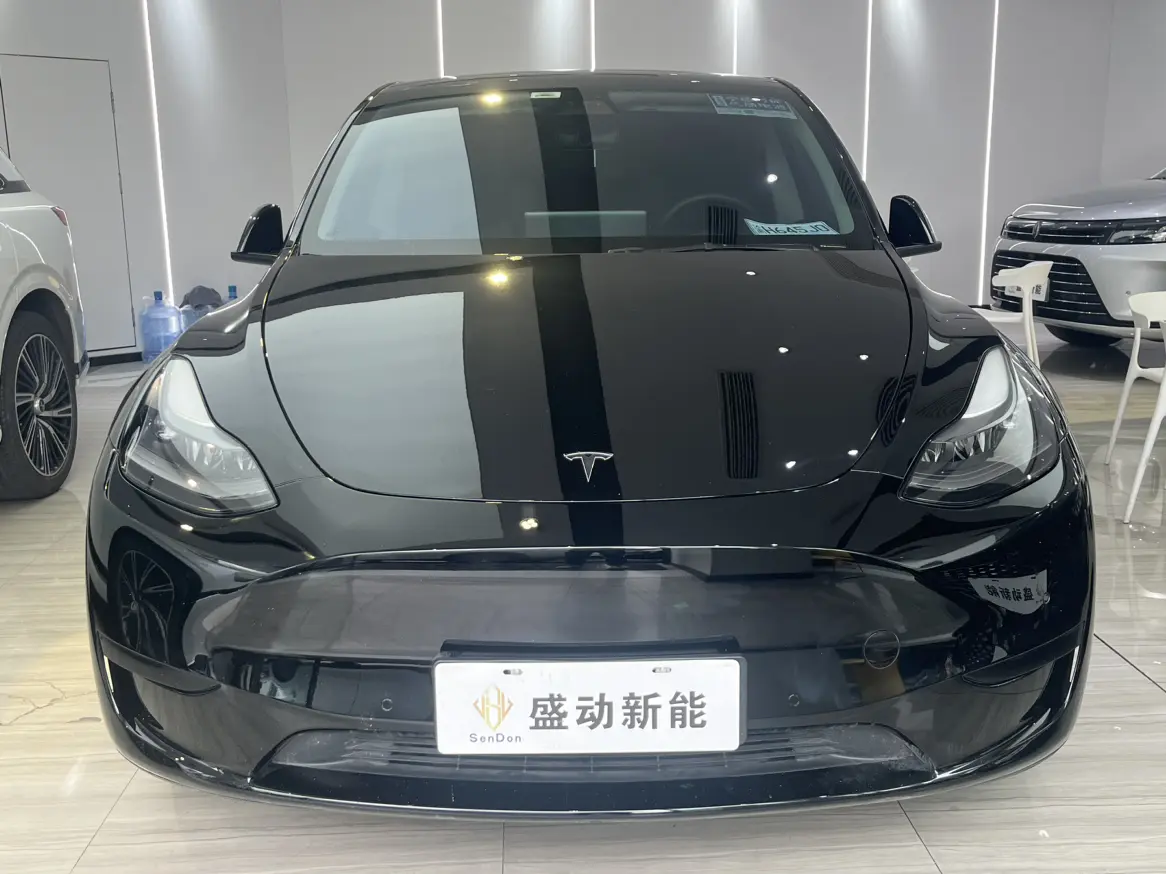 Tesla Model Y  из Китая