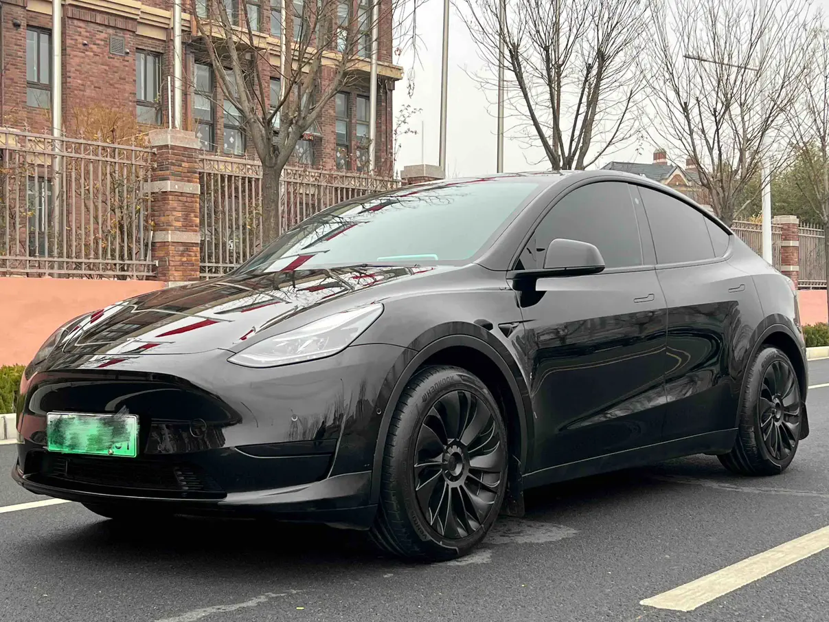Tesla Model Y  из Китая