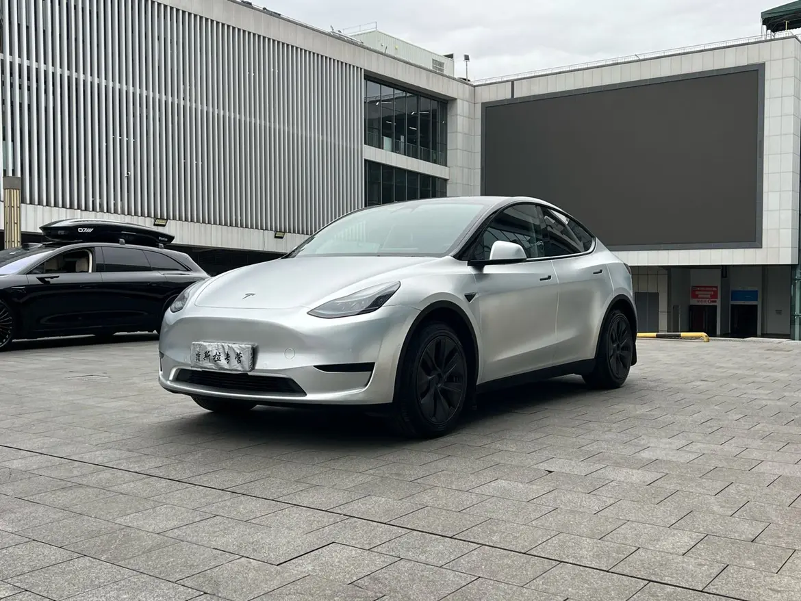 Tesla Model Y  из Китая