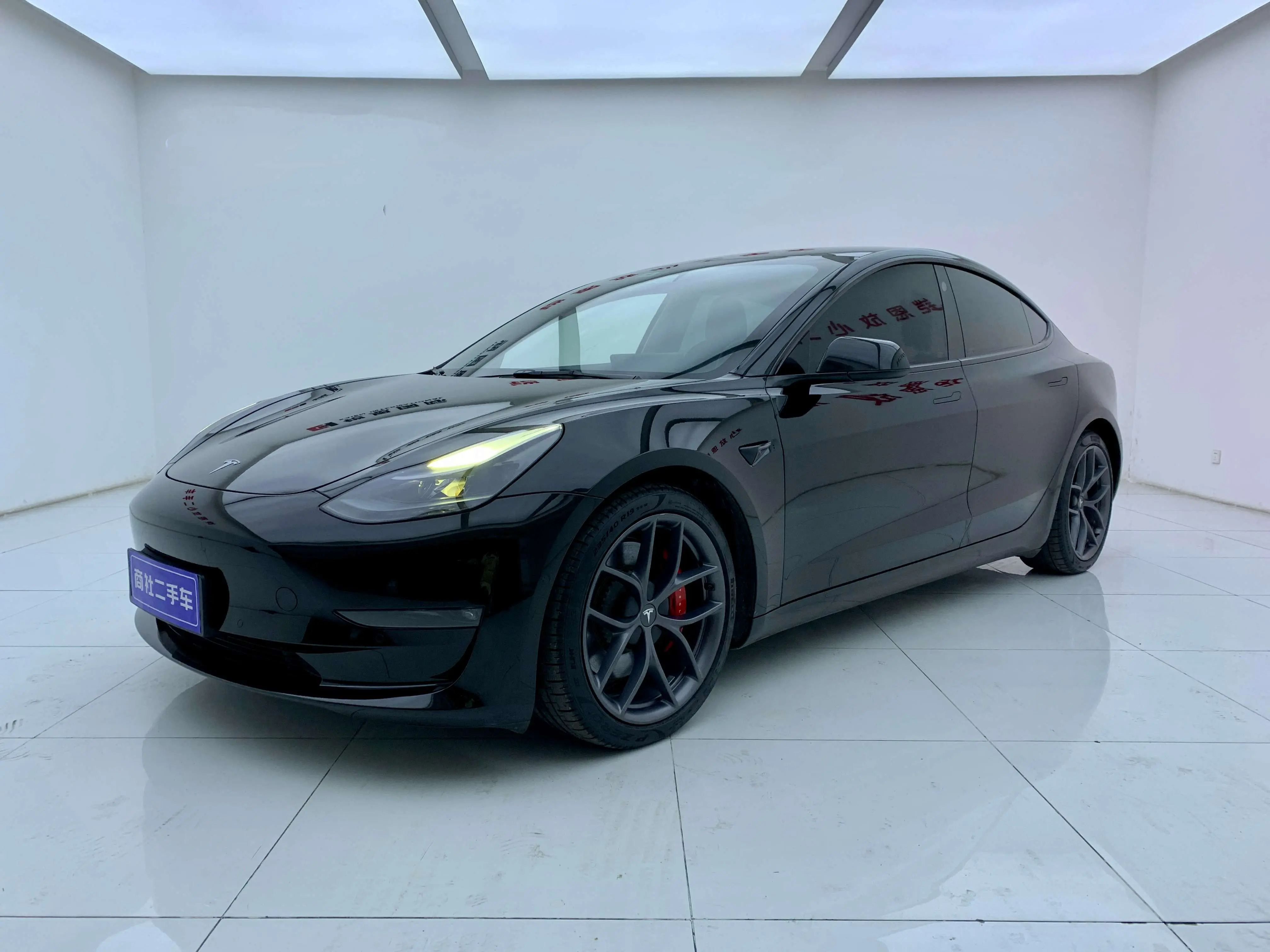 Tesla Model 3  из Китая