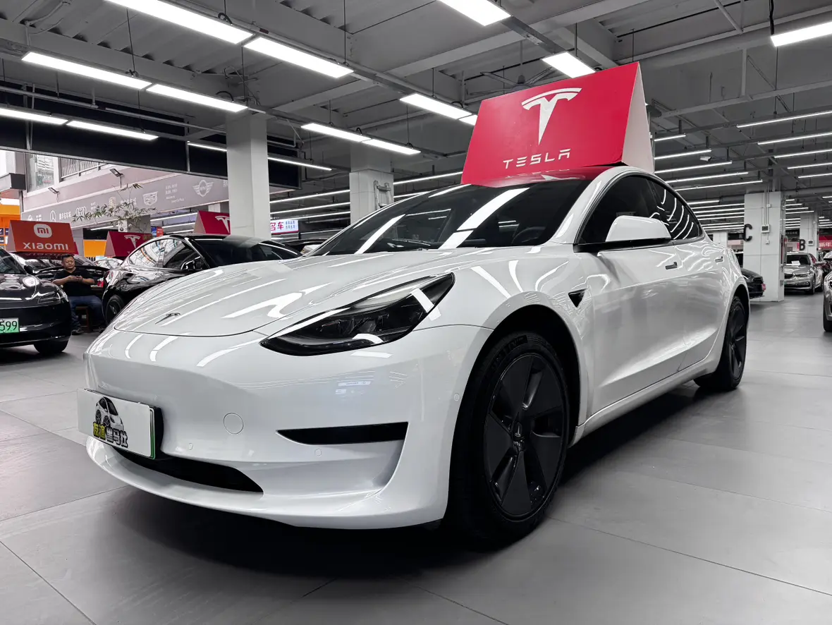 Tesla Model 3  из Китая
