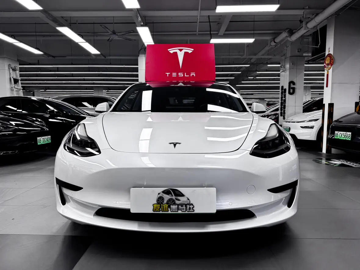 Tesla Model 3  из Китая