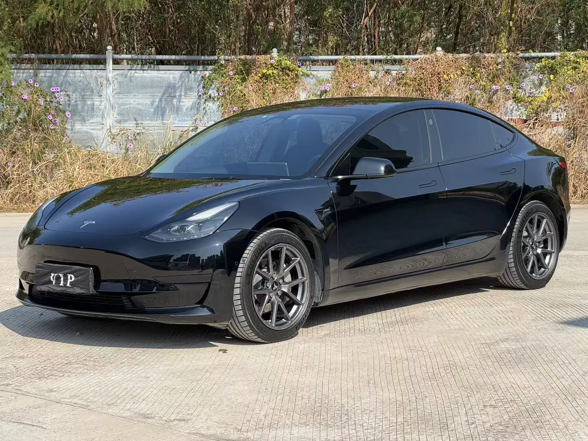 Tesla Model 3  из Китая