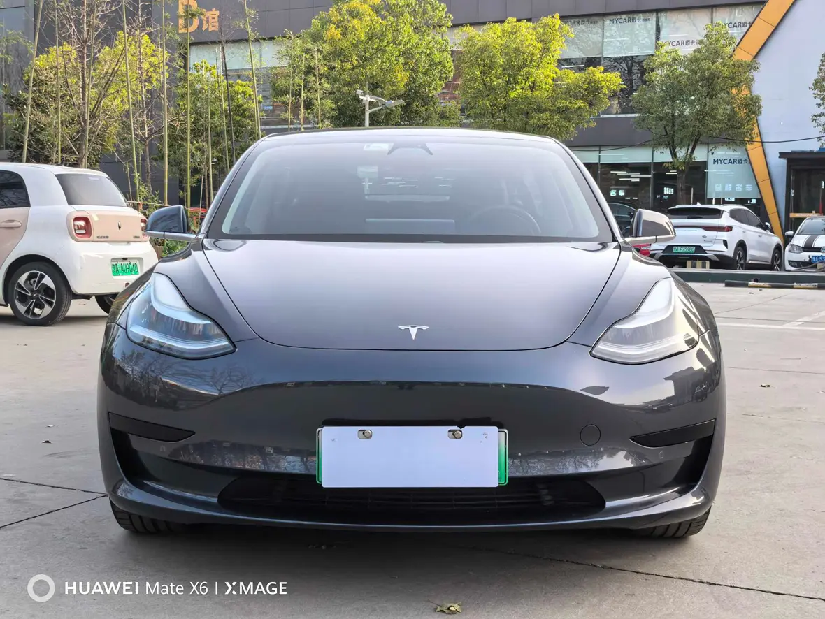 Tesla Model 3  из Китая