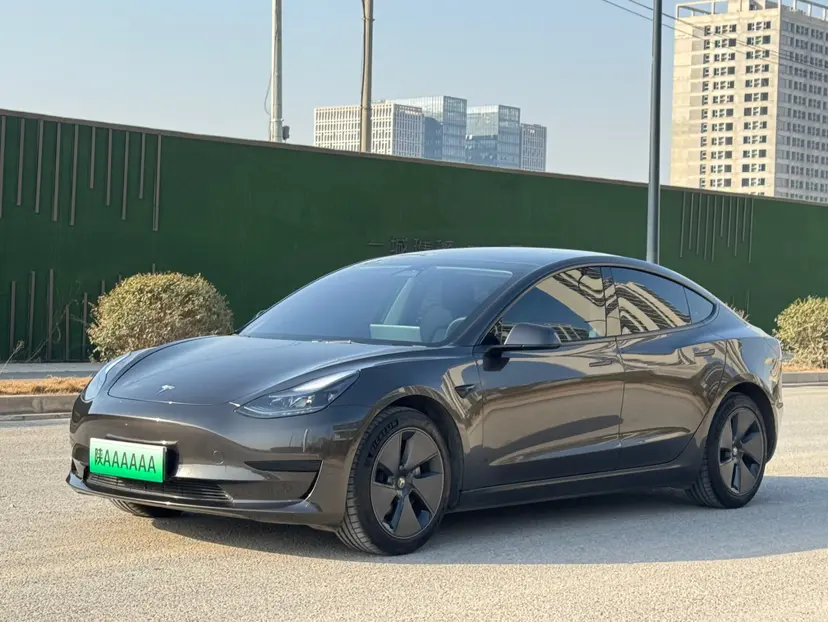 Tesla Model 3  из Китая