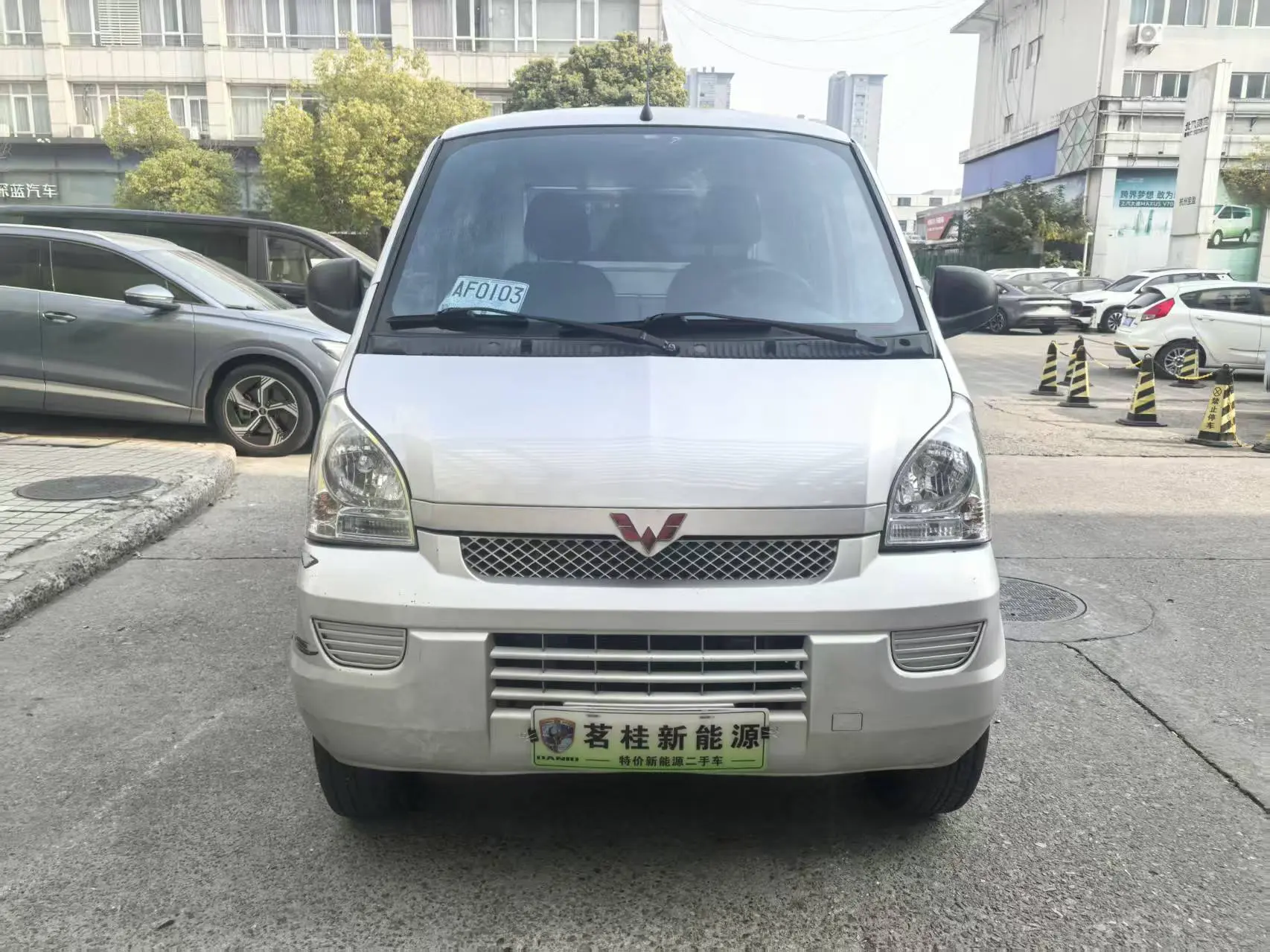 Wuling Rongguang EV  из Китая