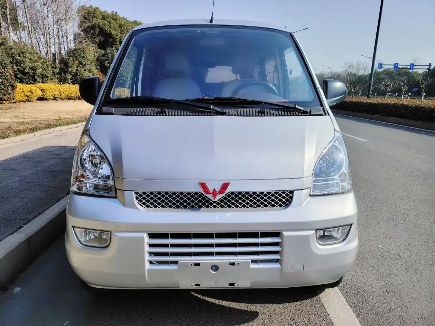 Wuling Rongguang  из Китая
