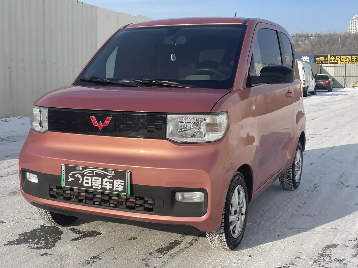 Wuling Hongguang MINIEV  из Китая