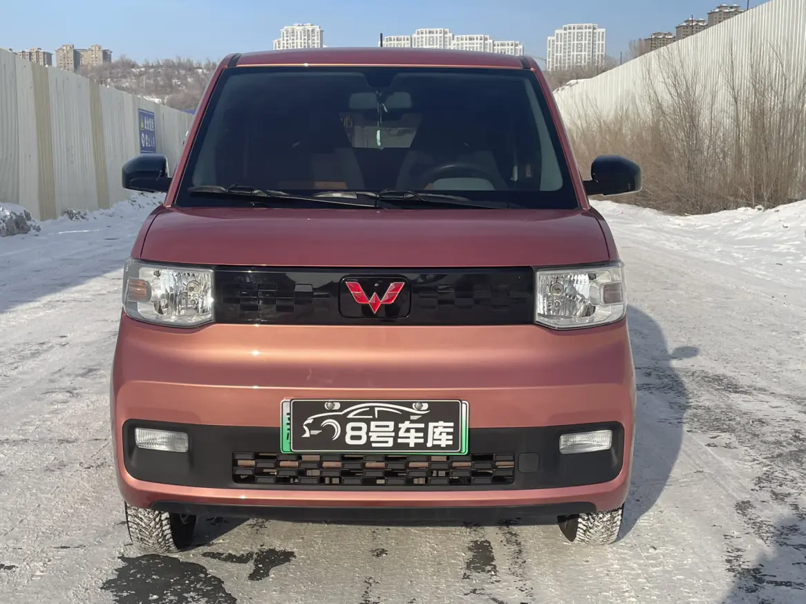 Wuling Hongguang MINIEV  из Китая