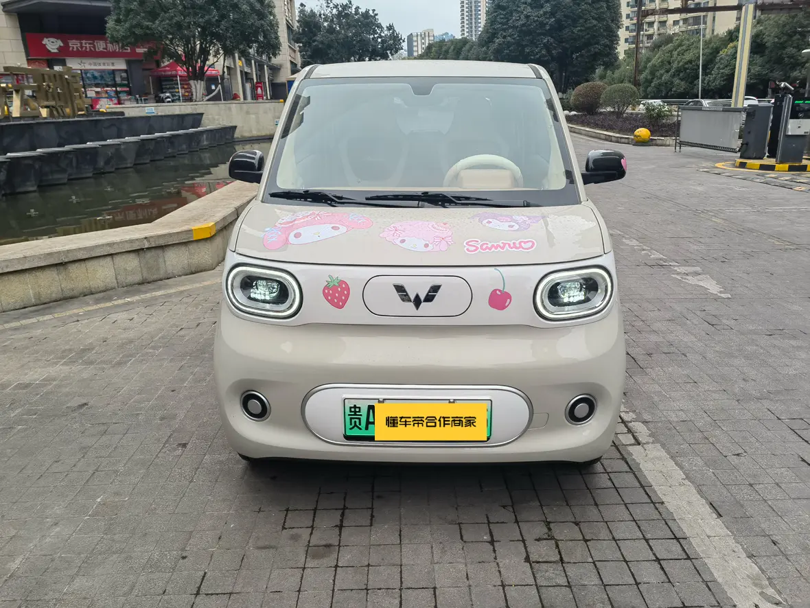 Wuling Hongguang MINIEV  из Китая