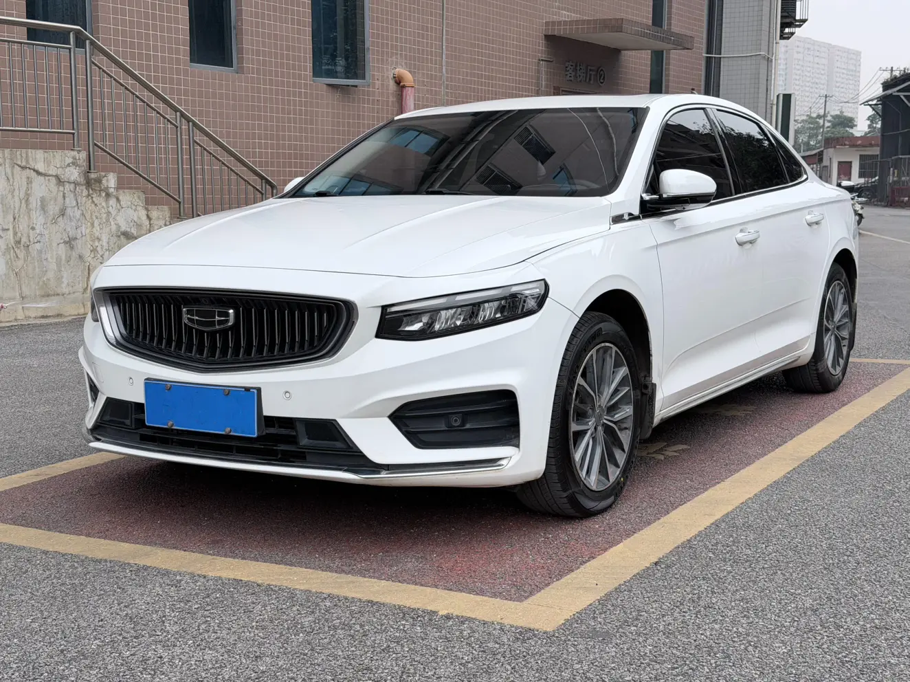 Geely Xing Rui  из Китая