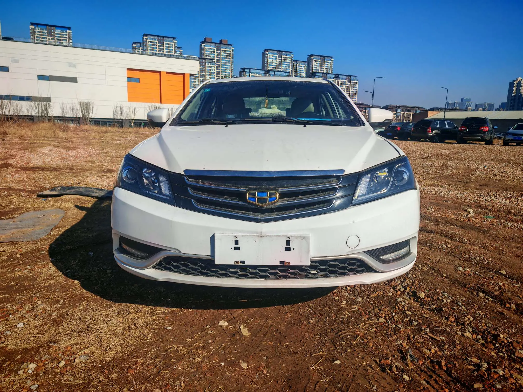 Geely Emgrand  из Китая