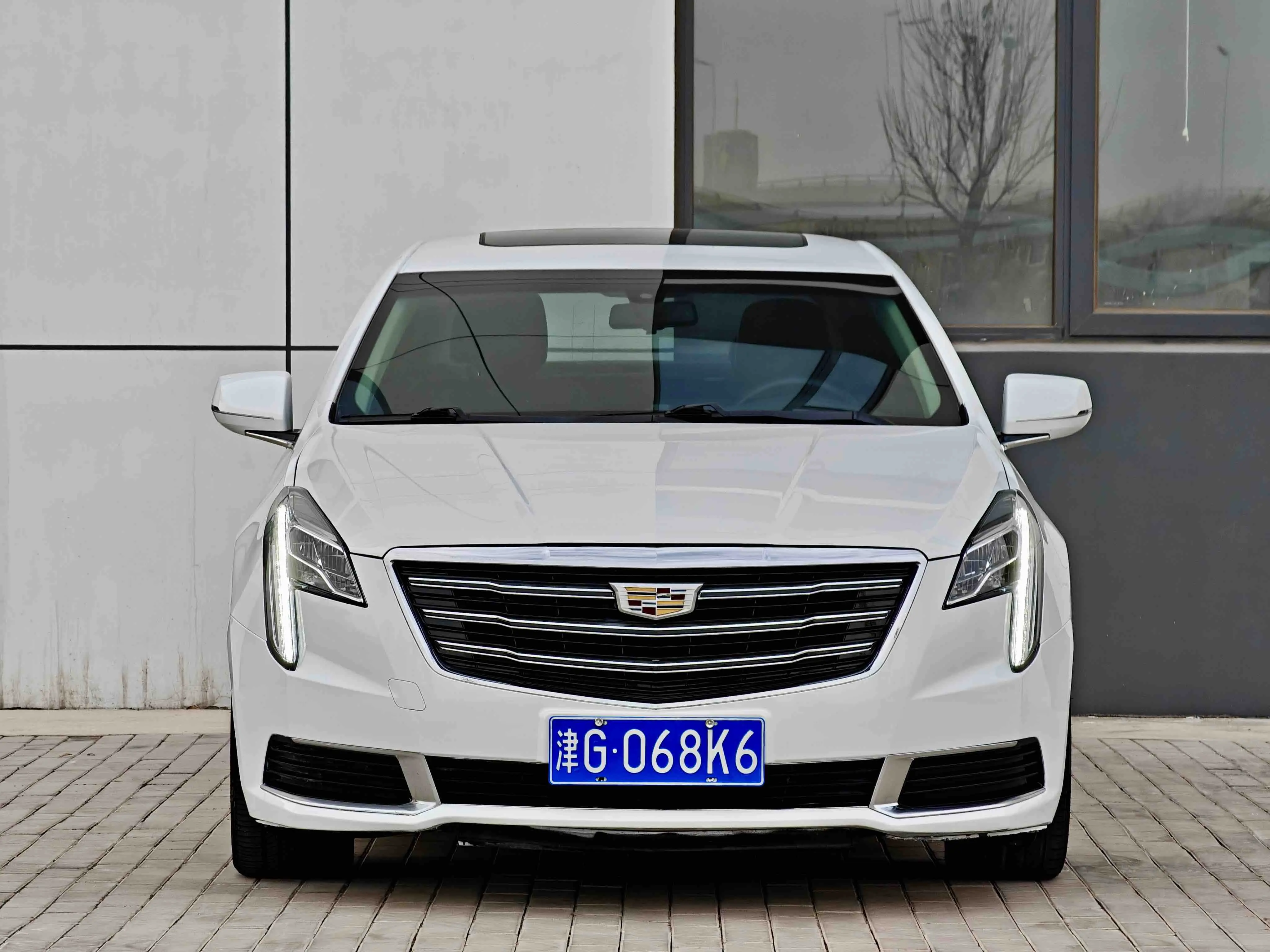 Cadillac XTS  из Китая