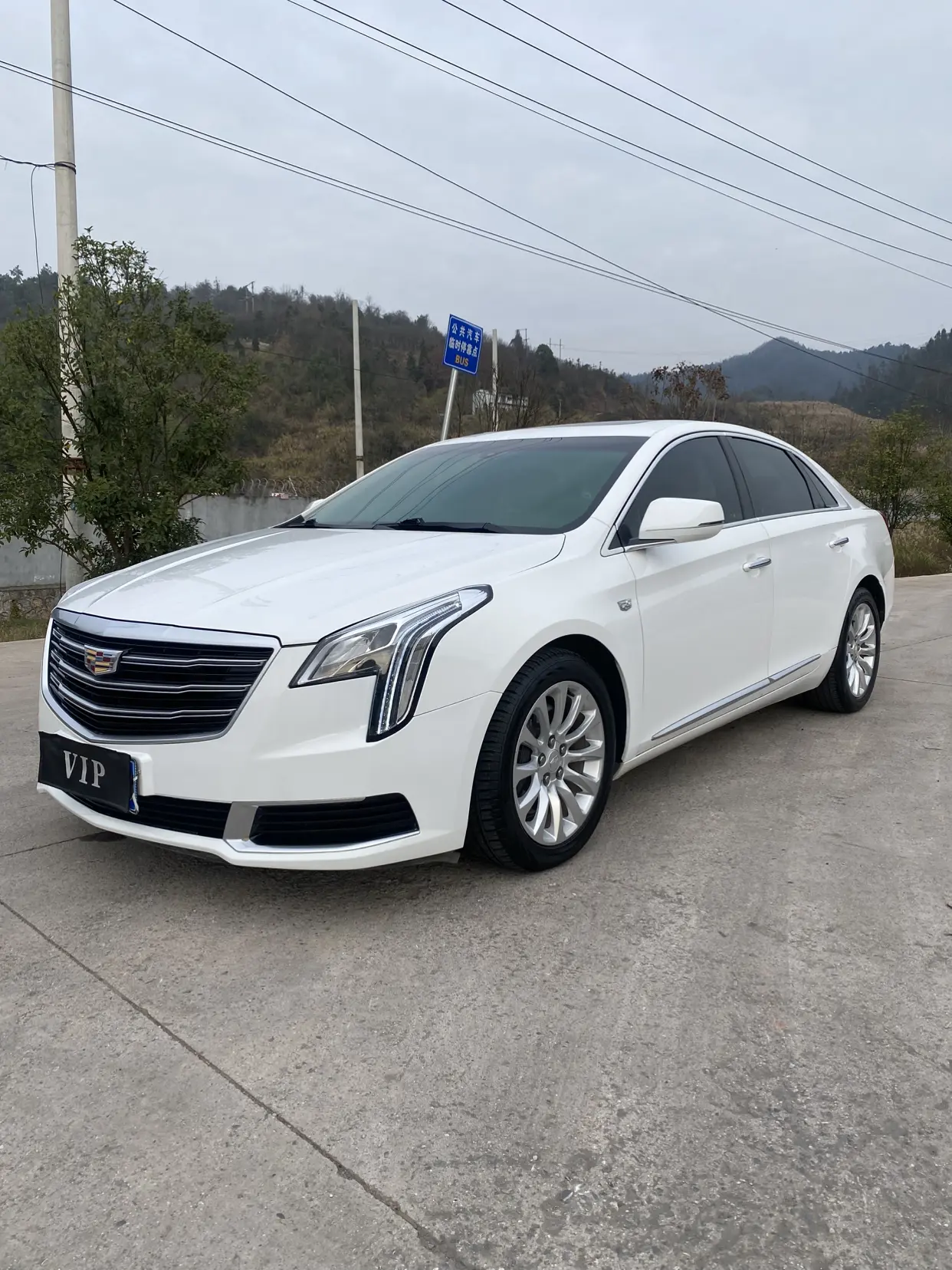 Cadillac XTS  из Китая