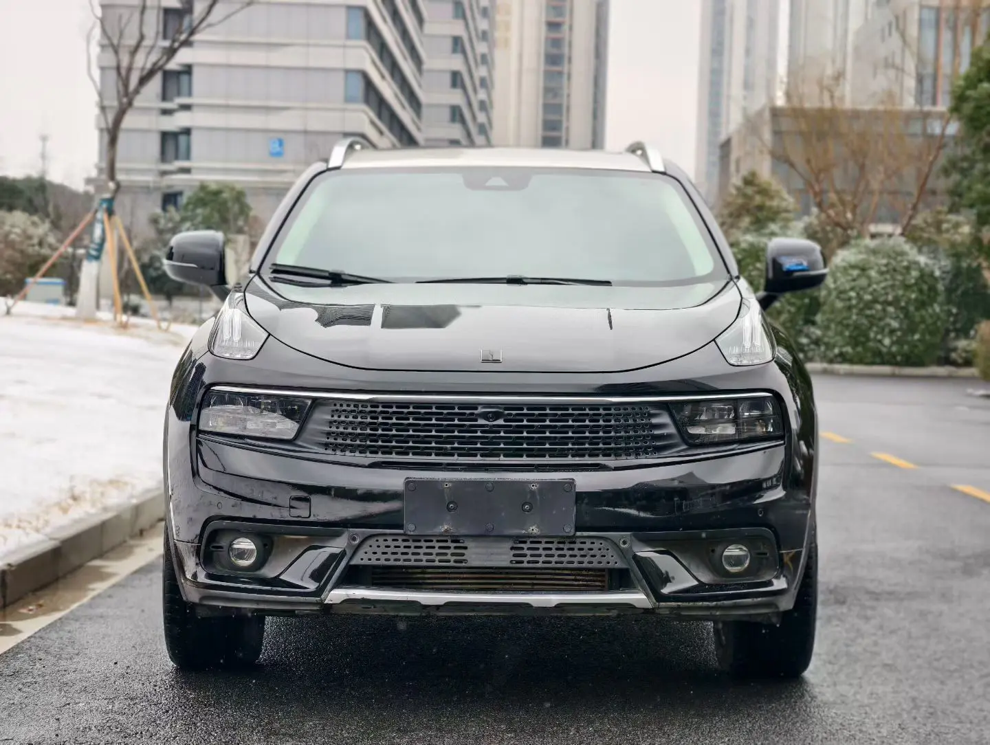 Lynk & Co 01  из Китая