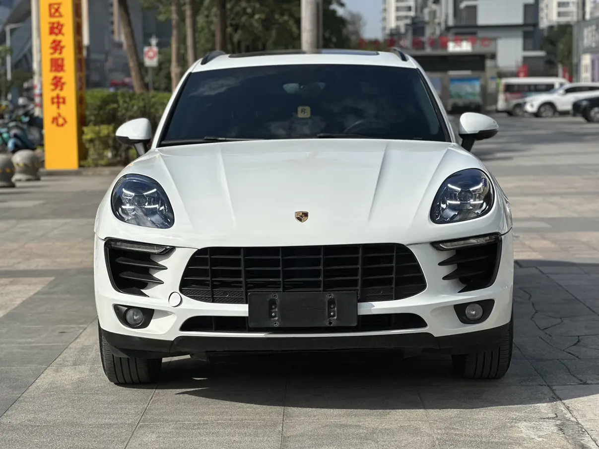 Porsche Macan  из Китая