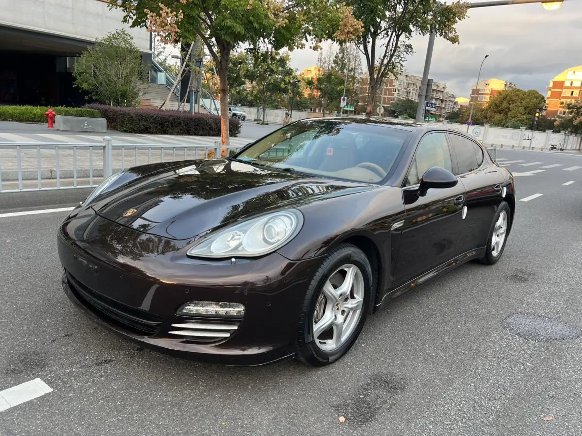 Porsche Panamera  из Китая